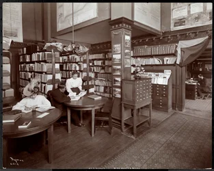 People in the Library at the American Institute of Social Service, New York, 1906